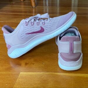 Women’s Nike Free 5.0 style in pink